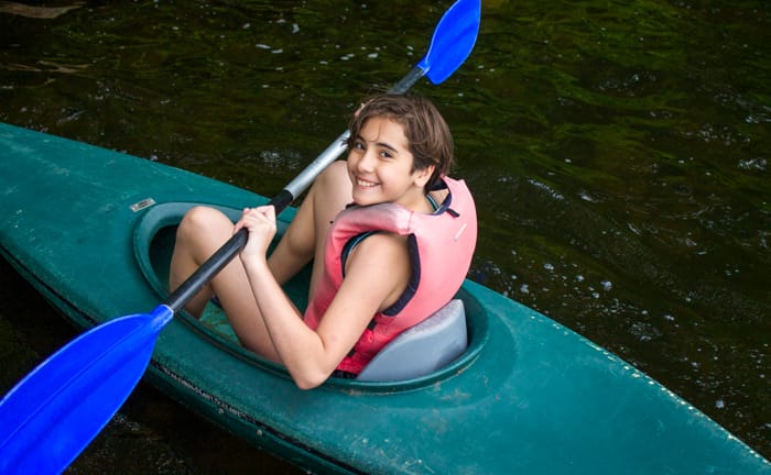 camper-kayaking-3